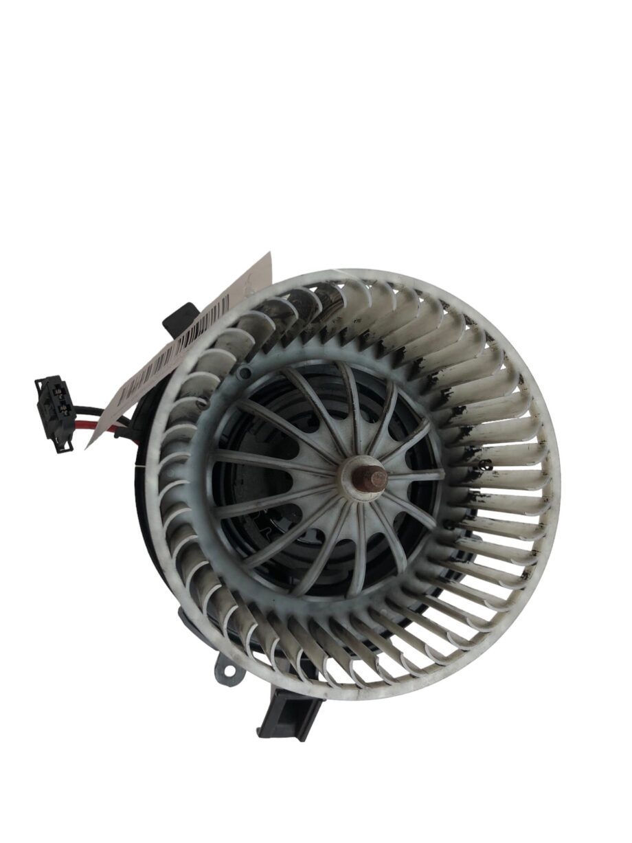 Ventilator aeroterma Audi A4  B8 8K (2008-2012) 2.0 TDI 105KW CAGA 8K2820021C