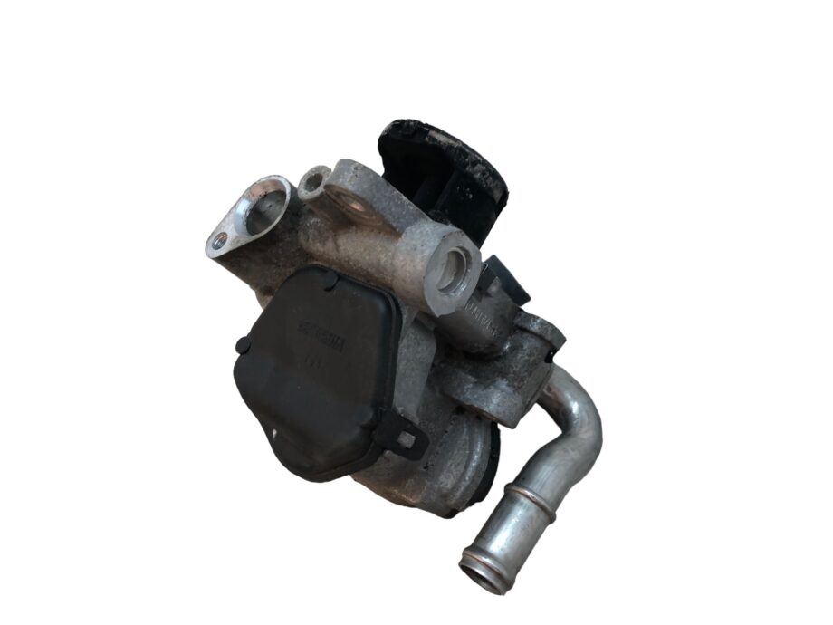 Supapa egr [la turbocompresor] Volkswagen Passat  B8 (2014-2019) 2.0  TDI (150 CP) CRLB 04L131501RV110 /  04L131501M